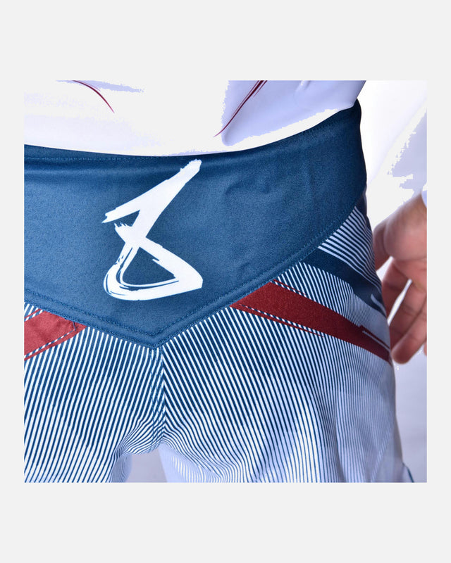 8 WEAPONS MMA Shorts Shift – White/Navy/Red