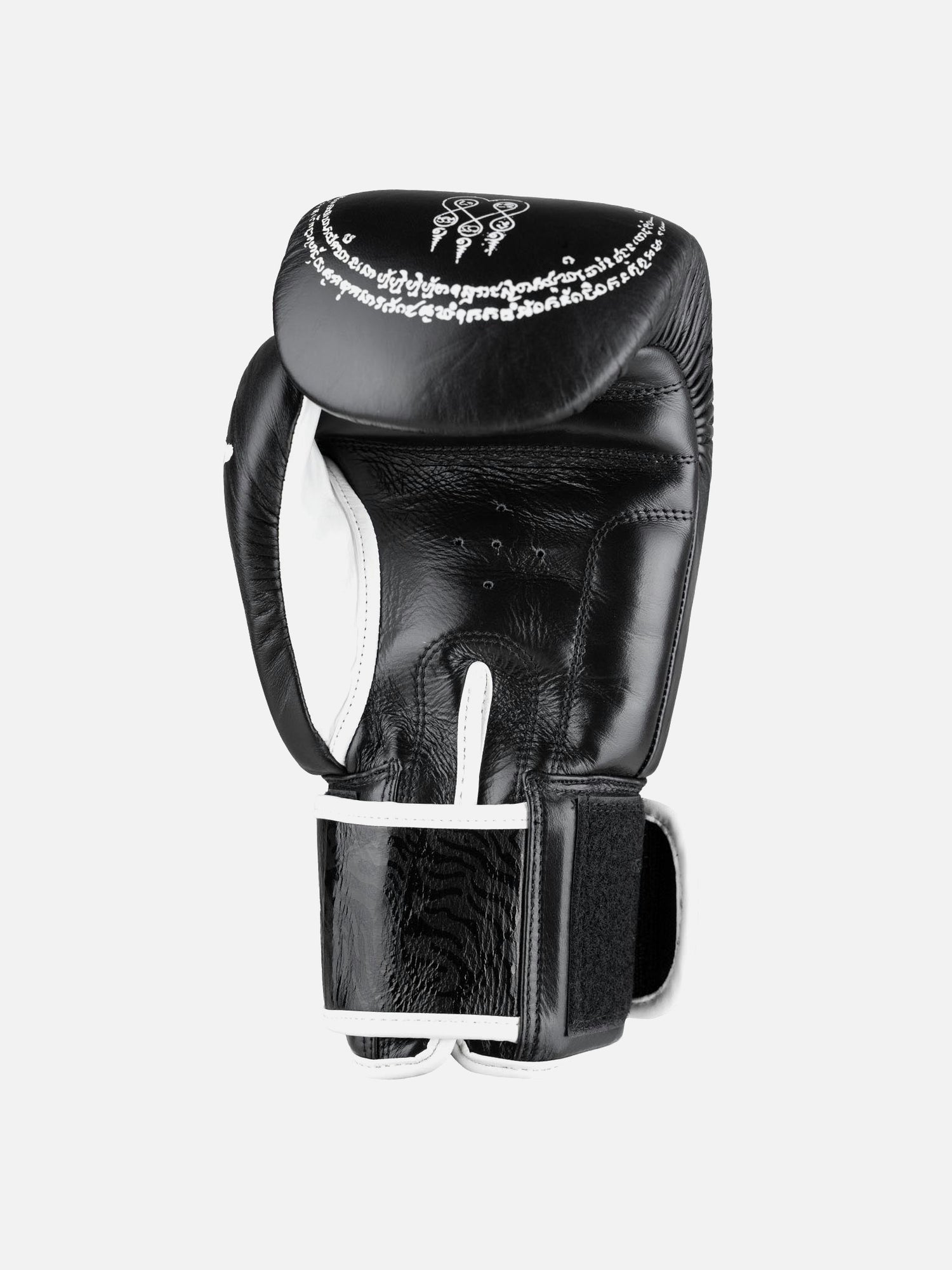Gants de boxe 8 WEAPONS Sak Yant Big Tiger – Noir