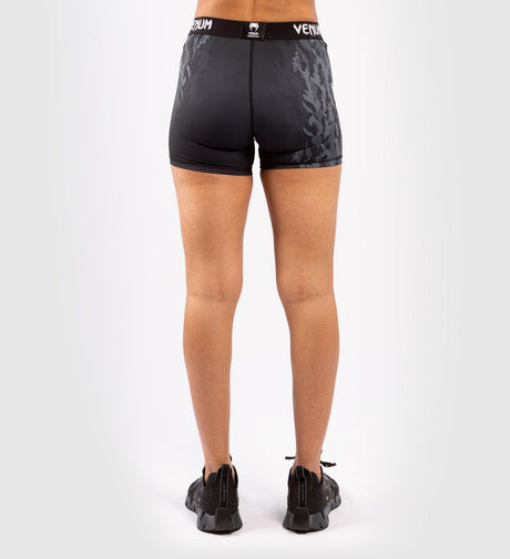 UFC Venum Performance Shorts Women – Black – Shorts