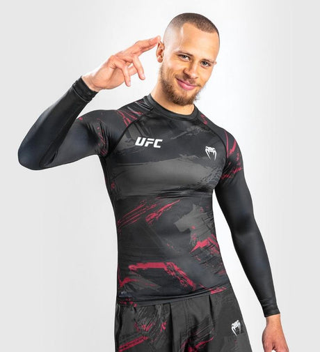 UFC Venum Rashguard Performance Fight Week 2.0 - Schwarz/Rot - Rashguard