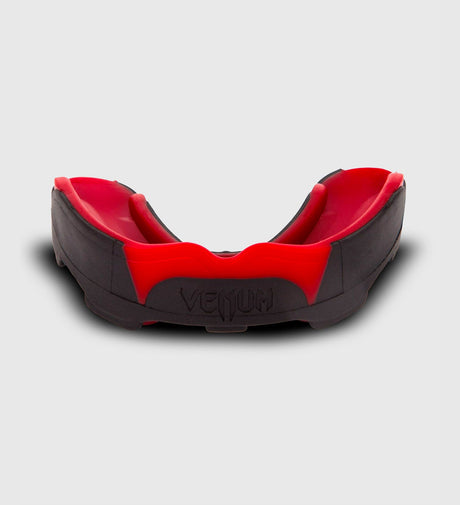Paradenti Venum Predator – Nero/Rosso