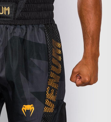 Venum Boxing shorts Razor – Black/Gold – Shorts