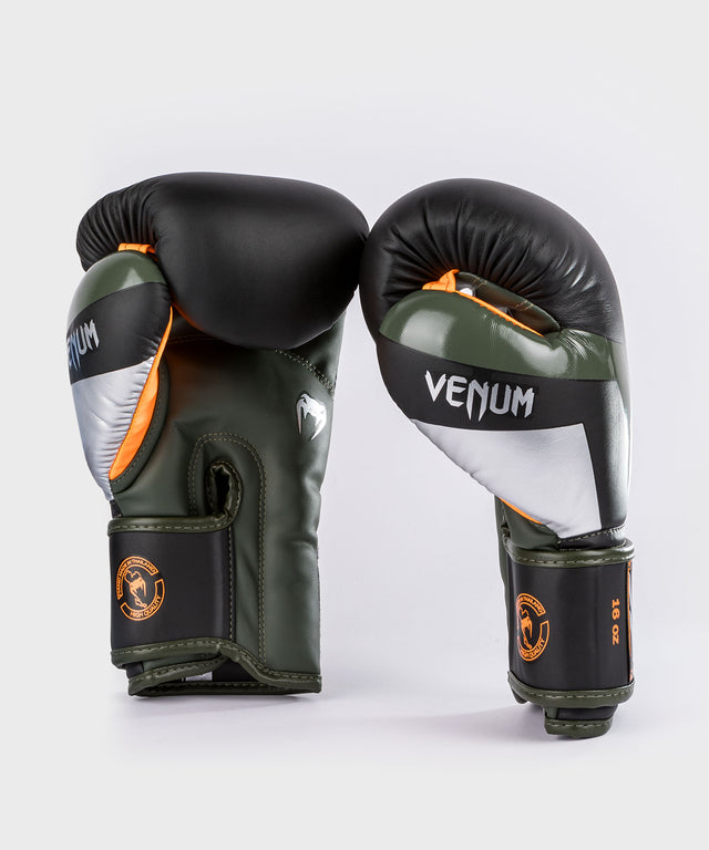 Guantes de boxeo Venum Elite – Negro/Plata/Caqui