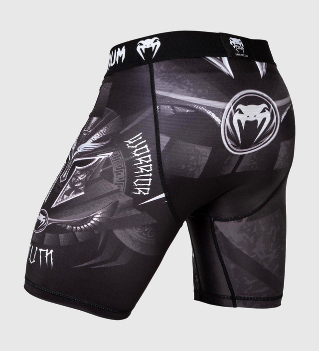 Venum Kompressionsshorts Gladiator 3.0 – Schwarz/Grau/Weiß – Kompressionsshorts