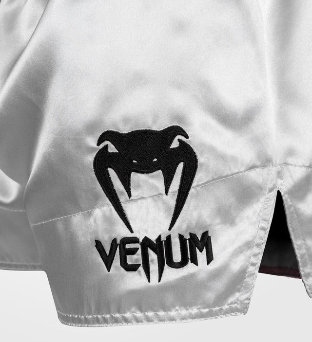 Venum Kickboxing shorts Classic – Sølv/Sort – Shorts