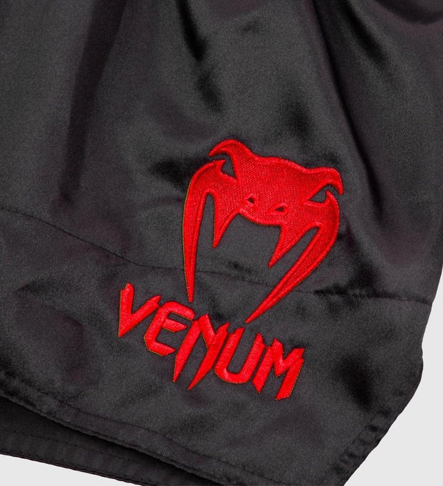 Venum Kickbox-Shorts Classic – Schwarz/Rot – Shorts
