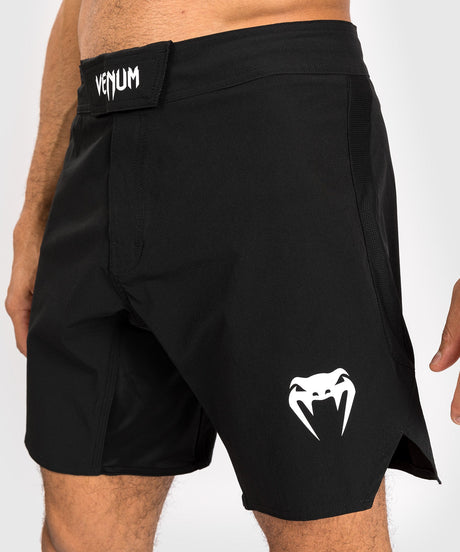 Venum MMA Shorts Contender – Black/White – Shorts