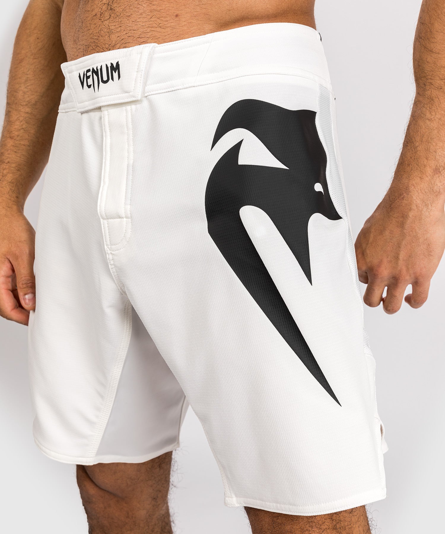 Venum MMA Shorts Light 5.0 - Wit/Zwart - Shorts