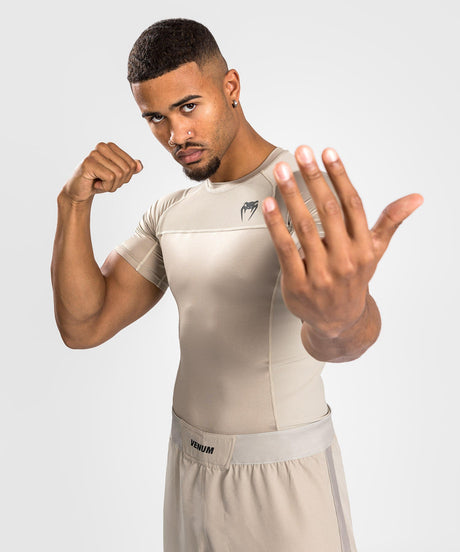 Rashguard Venum G-Fit Air manches courtes – Sable